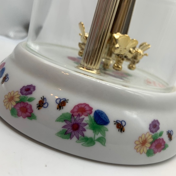 Disney Winnie the Pooh and Friends Piglet Porcelain Glass Dome Clock Working! - Picture 8 of 12